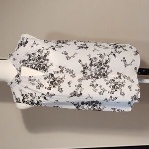 Elle Floral Keyhole Front Top - Sz. M